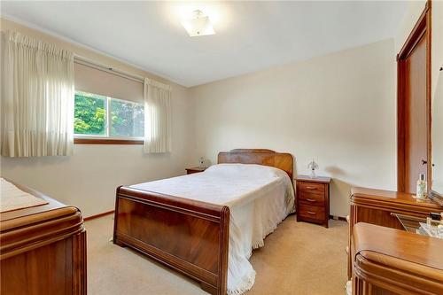 36 Dallas Avenue, Hamilton, ON - Indoor Photo Showing Bedroom