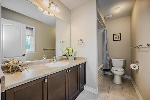 341 Admiral Drive, Oakville, ON - Indoor Photo Showing Bathroom