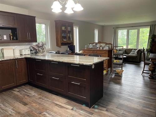 Swan River, Manitoba - Indoor Photo Showing Kitchen