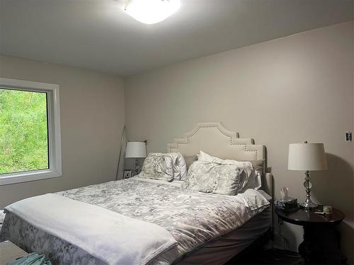 Swan River, Manitoba - Indoor Photo Showing Bedroom