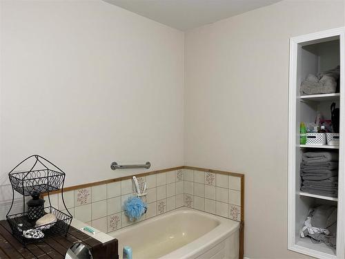 Swan River, Manitoba - Indoor Photo Showing Bathroom