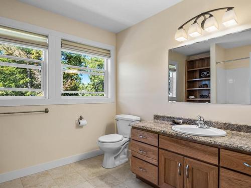 609 Wild Rose Drive, Merritt, BC - Indoor Photo Showing Bathroom