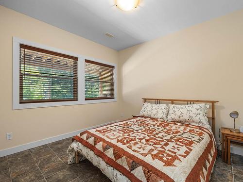 609 Wild Rose Drive, Merritt, BC - Indoor Photo Showing Bedroom