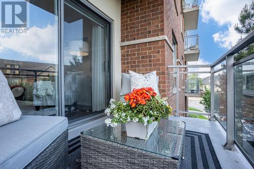 209 - 5070 Fairview Street, Burlington, ON - Outdoor With Balcony With Exterior