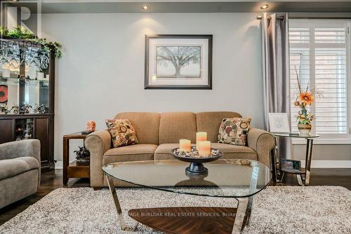 341 Admiral Drive, Oakville, ON - Indoor Photo Showing Living Room