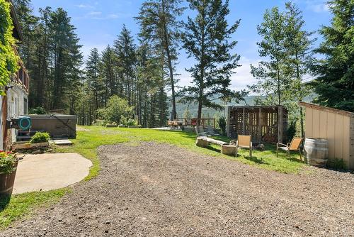 1809 Cardinal Creek Road, Kelowna, BC - Outdoor With Backyard