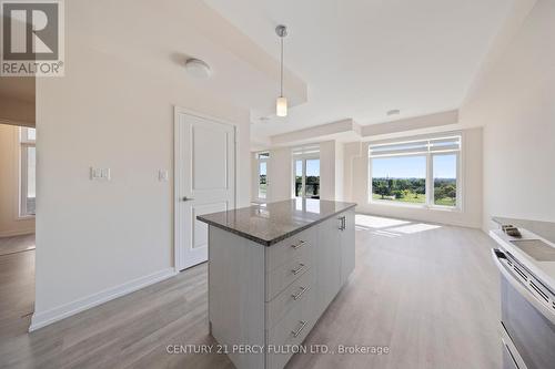 318 - 2550 Castlegate Crossing Drive, Pickering (Duffin Heights), ON - Indoor Photo Showing Kitchen With Double Sink