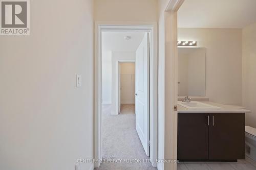 318 - 2550 Castlegate Crossing Drive, Pickering (Duffin Heights), ON - Indoor Photo Showing Bathroom