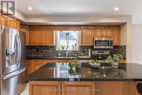 3 Brock Street, Thorold, ON - Indoor Photo Showing Kitchen