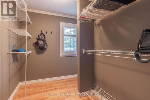 3 Brock Street, Thorold, ON - Indoor With Storage