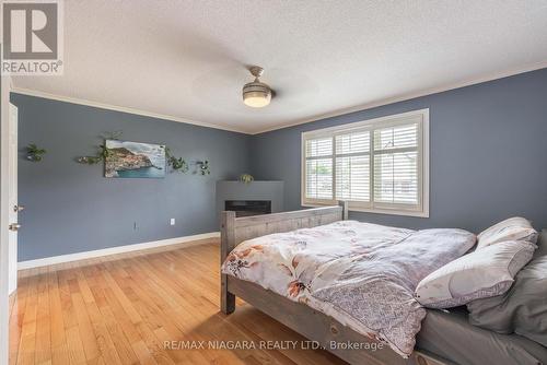 3 Brock Street, Thorold, ON - Indoor Photo Showing Bedroom