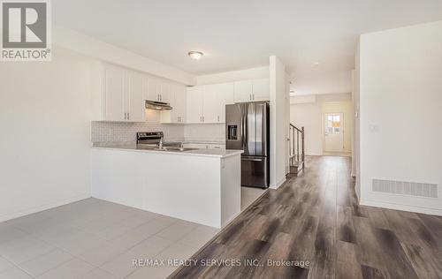 1468 Marina Drive, Fort Erie, ON - Indoor Photo Showing Kitchen With Stainless Steel Kitchen With Double Sink