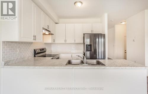 1468 Marina Drive, Fort Erie, ON - Indoor Photo Showing Kitchen With Stainless Steel Kitchen With Double Sink With Upgraded Kitchen