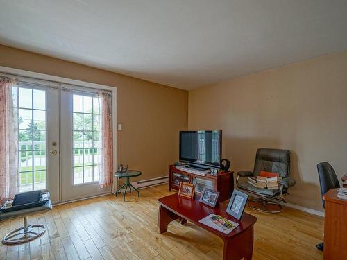 Living room - 7439 Boul. Bourque, Sherbrooke (Brompton/Rock Forest/Saint-Élie/Deauville), QC - Indoor Photo Showing Other Room