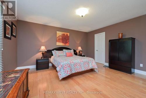 35 - 18 Hartnell Square, Brampton, ON - Indoor Photo Showing Bedroom