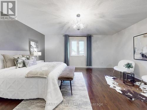 2378 Blue Holly Crescent, Oakville, ON - Indoor Photo Showing Bedroom