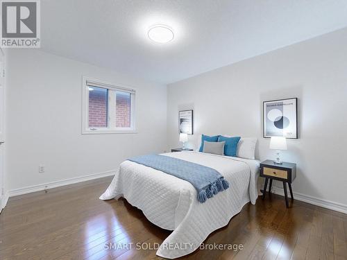 2378 Blue Holly Crescent, Oakville, ON - Indoor Photo Showing Bedroom