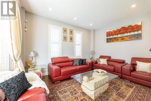 29 Ness Road, Brampton, ON - Indoor Photo Showing Living Room