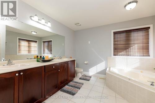 29 Ness Road, Brampton, ON - Indoor Photo Showing Bathroom