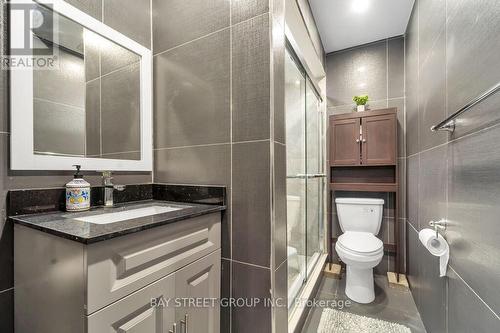 39 Blue Spruce Street, Brampton (Sandringham-Wellington), ON - Indoor Photo Showing Bathroom