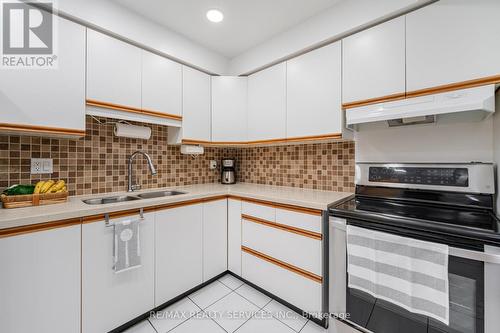 54 Tara Park Crescent, Brampton, ON - Indoor Photo Showing Kitchen With Double Sink