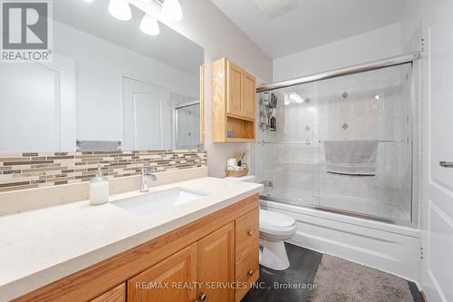 54 Tara Park Crescent, Brampton, ON - Indoor Photo Showing Bathroom