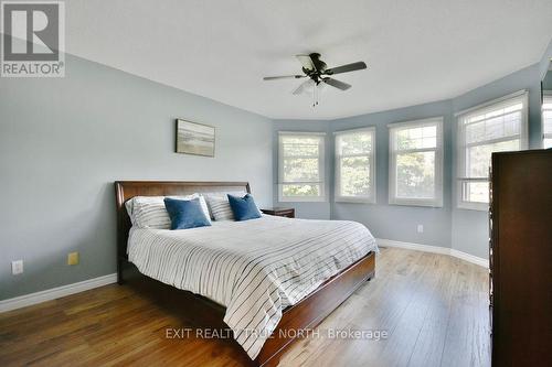 1889 Applewood Avenue, Innisfil (Alcona), ON - Indoor Photo Showing Bedroom