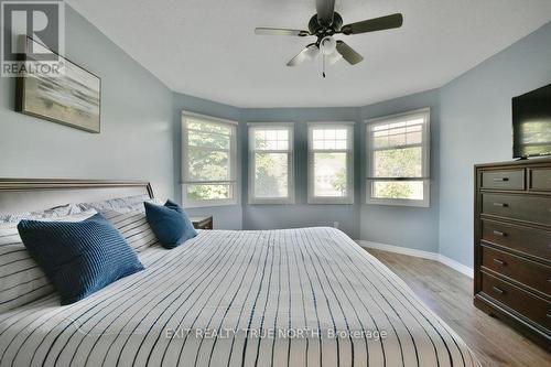 1889 Applewood Avenue, Innisfil (Alcona), ON - Indoor Photo Showing Bedroom