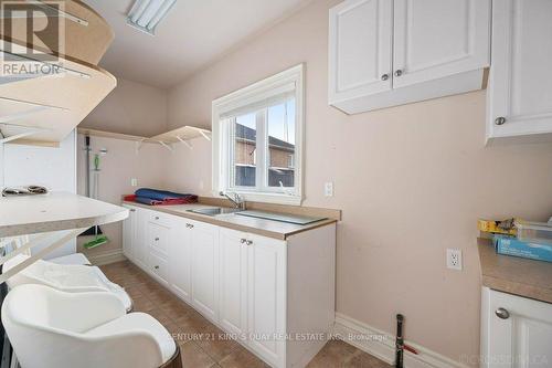 22 Garden Avenue, Richmond Hill (South Richvale), ON - Indoor