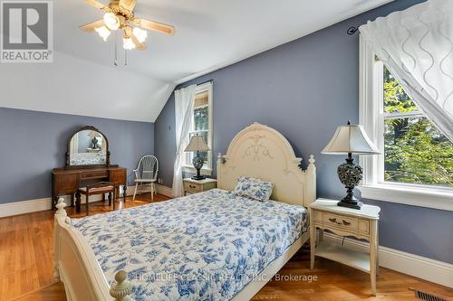 1 Main Street, Georgina, ON - Indoor Photo Showing Bedroom