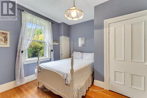 1 Main Street, Georgina (Pefferlaw), ON - Indoor Photo Showing Bedroom