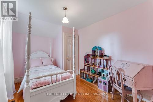 1 Main Street, Georgina (Pefferlaw), ON - Indoor Photo Showing Bedroom