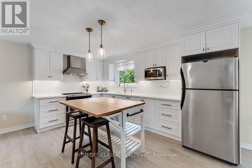 1 Main Street, Georgina (Pefferlaw), ON - Indoor Photo Showing Kitchen With Upgraded Kitchen