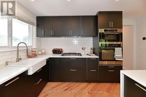 16 Jallan Drive, Ajax (Central West), ON - Indoor Photo Showing Kitchen With Upgraded Kitchen