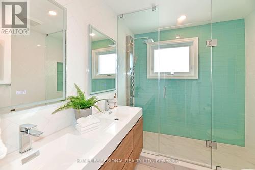 16 Jallan Drive, Ajax (Central West), ON - Indoor Photo Showing Bathroom