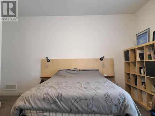 1029 10Th Avenue, Vernon, BC - Indoor Photo Showing Bedroom