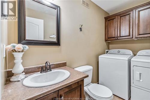 35 Rainford Crt, Moncton, NB - Indoor Photo Showing Bathroom