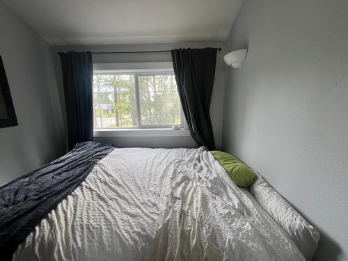 202 Forest Crowne Close, Kimberley, BC - Indoor Photo Showing Bedroom