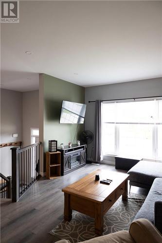 158 Thelma Avenue, North Bay, ON - Indoor Photo Showing Living Room