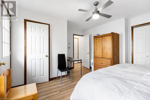 639 Bruce Rd 13, Saugeen Indian Reserve 29, ON - Indoor Photo Showing Bedroom