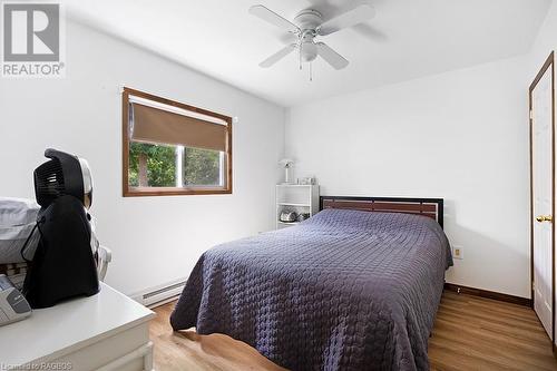 639 Bruce Rd 13, Saugeen Indian Reserve 29, ON - Indoor Photo Showing Bedroom