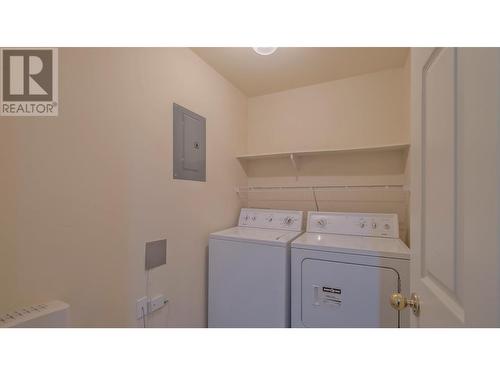 920 Argyle Street Unit# 203, Penticton, BC - Indoor Photo Showing Laundry Room