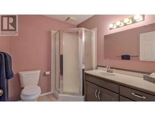 920 Argyle Street Unit# 203, Penticton, BC - Indoor Photo Showing Bathroom