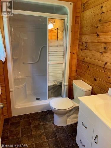 750 Hwy 94, Corbeil, ON - Indoor Photo Showing Bathroom