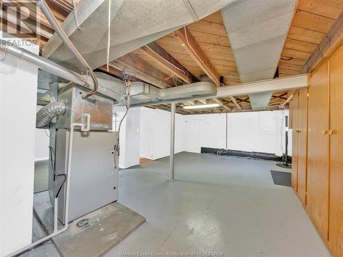 915 Villaire, Windsor, ON - Indoor Photo Showing Basement