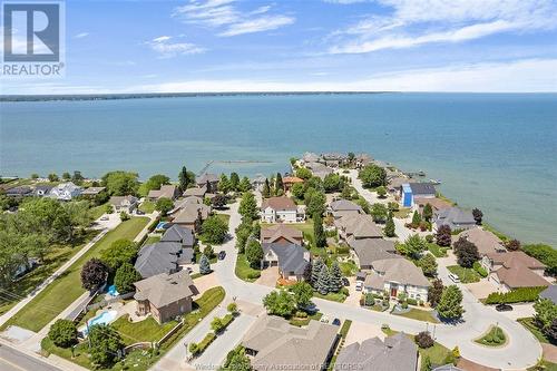 490 Shoreview, Windsor, ON - Outdoor With Body Of Water With View