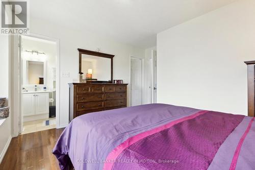 3262 Redpath Circle, Mississauga, ON - Indoor Photo Showing Bedroom