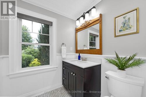 16664 Mississauga Road, Caledon, ON - Indoor Photo Showing Bathroom