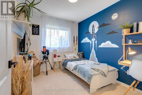 57 Melissa Court, Brampton, ON - Indoor Photo Showing Bedroom