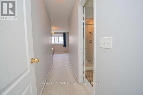 14 Seed Court, Brampton, ON - Indoor Photo Showing Other Room